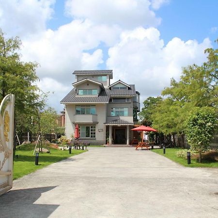 Yilan Pine Villa Homestay Luodong Esterno foto
