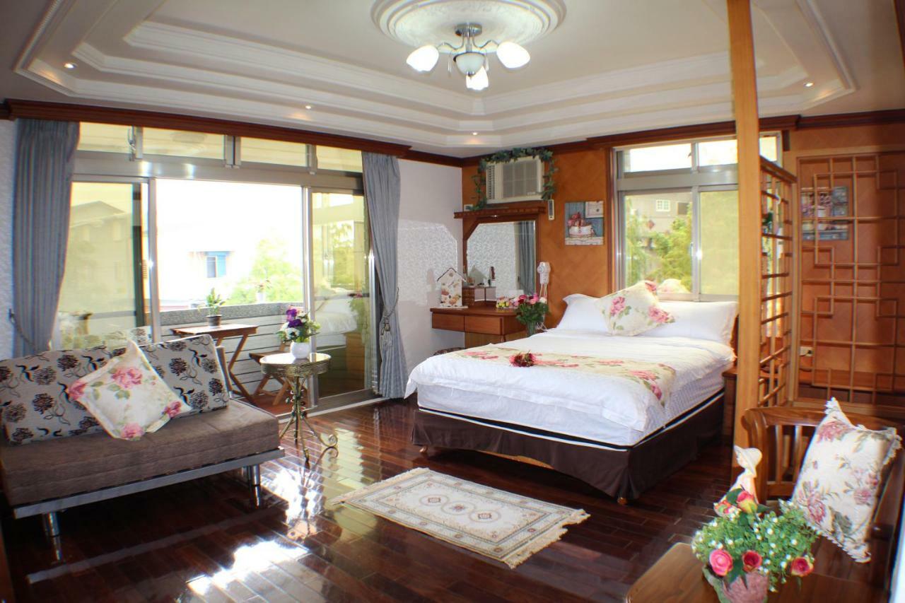 Yilan Pine Villa Homestay Luodong Esterno foto