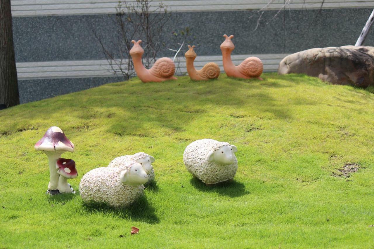 Yilan Pine Villa Homestay Luodong Esterno foto