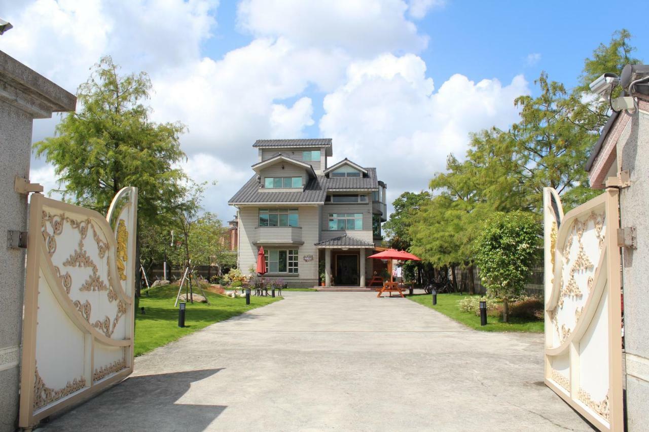 Yilan Pine Villa Homestay Luodong Esterno foto