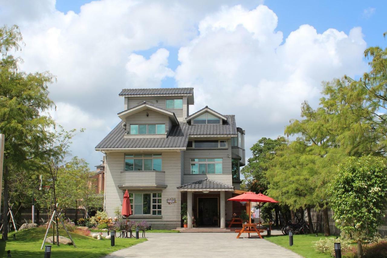 Yilan Pine Villa Homestay Luodong Esterno foto