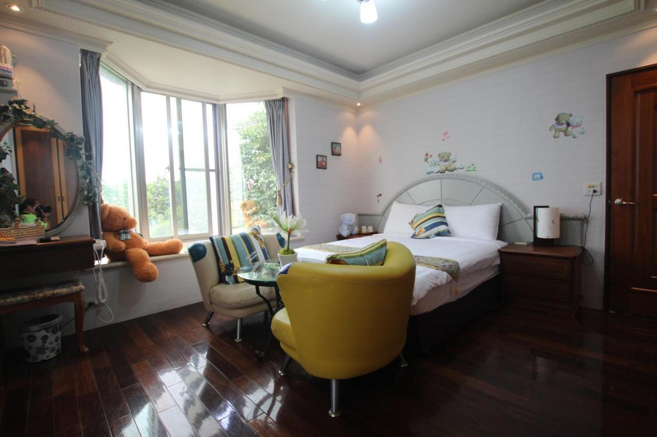 Yilan Pine Villa Homestay Luodong Esterno foto
